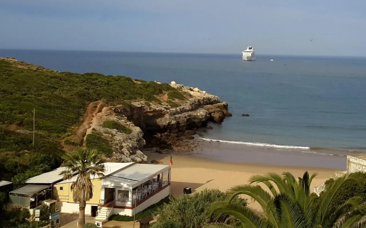 Monte Tiny By The Sea
